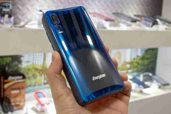 นี่มือถือหรือ Power Bank ? Energizer Power Max P18K Pop มือถือที่แบตอึดที่สุดในโลก